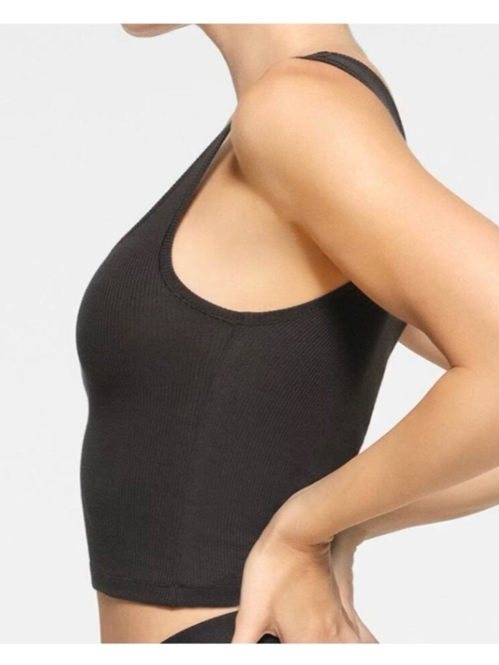 SKIMS Cotton Rib Tank - Picture 2 of 8